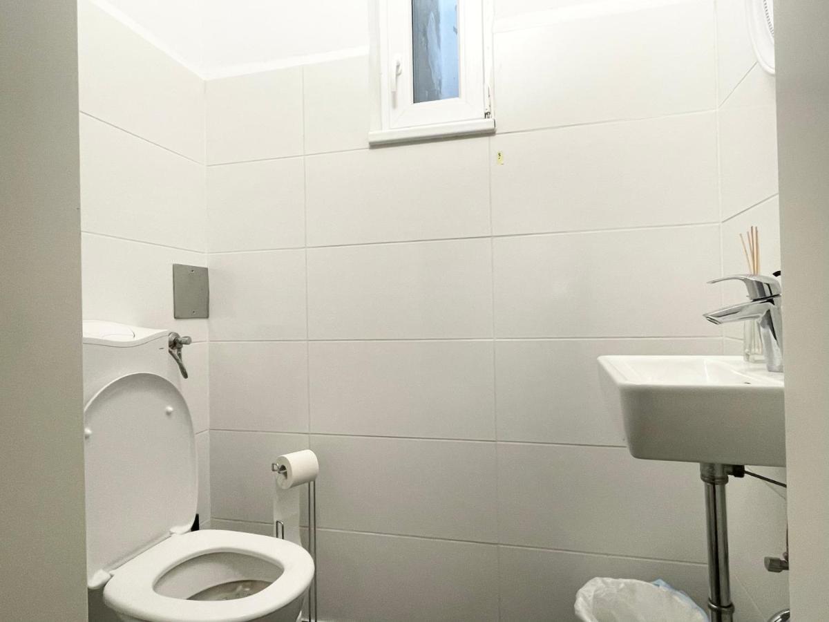 Premium Apartment Located At The Famous Vienna Kutschkermarkt Extérieur photo