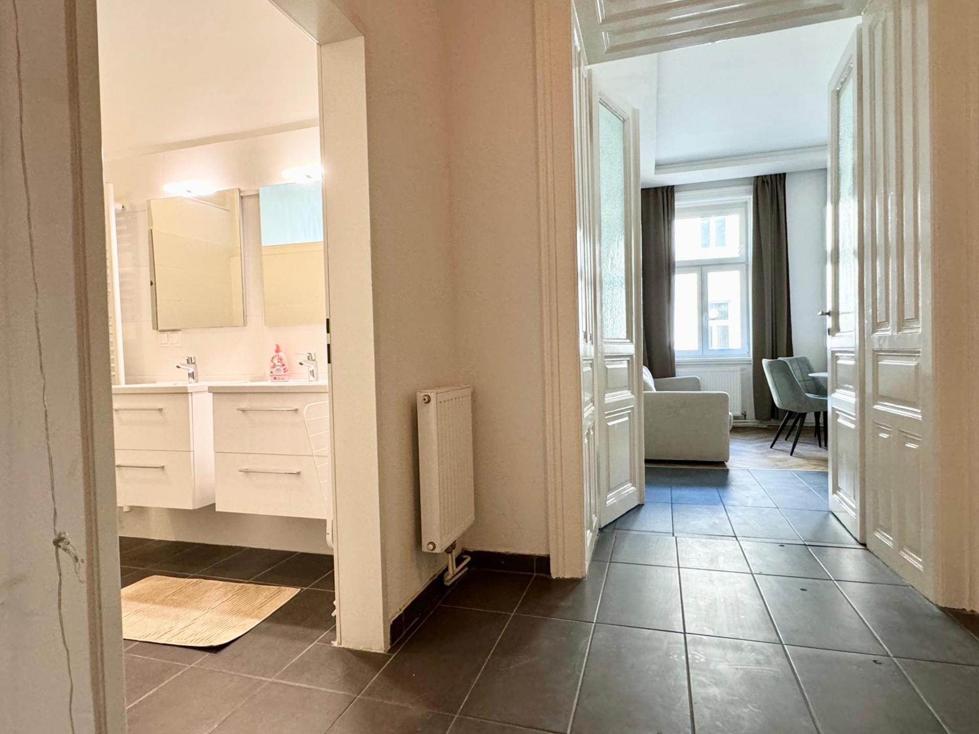 Premium Apartment Located At The Famous Vienna Kutschkermarkt Extérieur photo