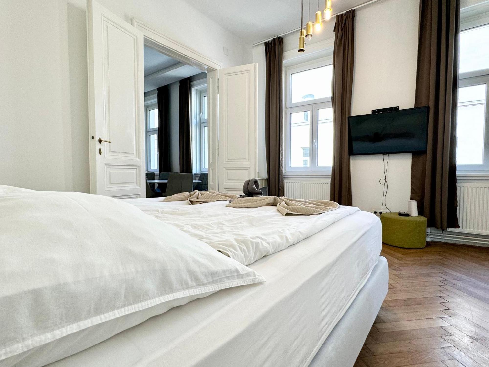Premium Apartment Located At The Famous Vienna Kutschkermarkt Extérieur photo