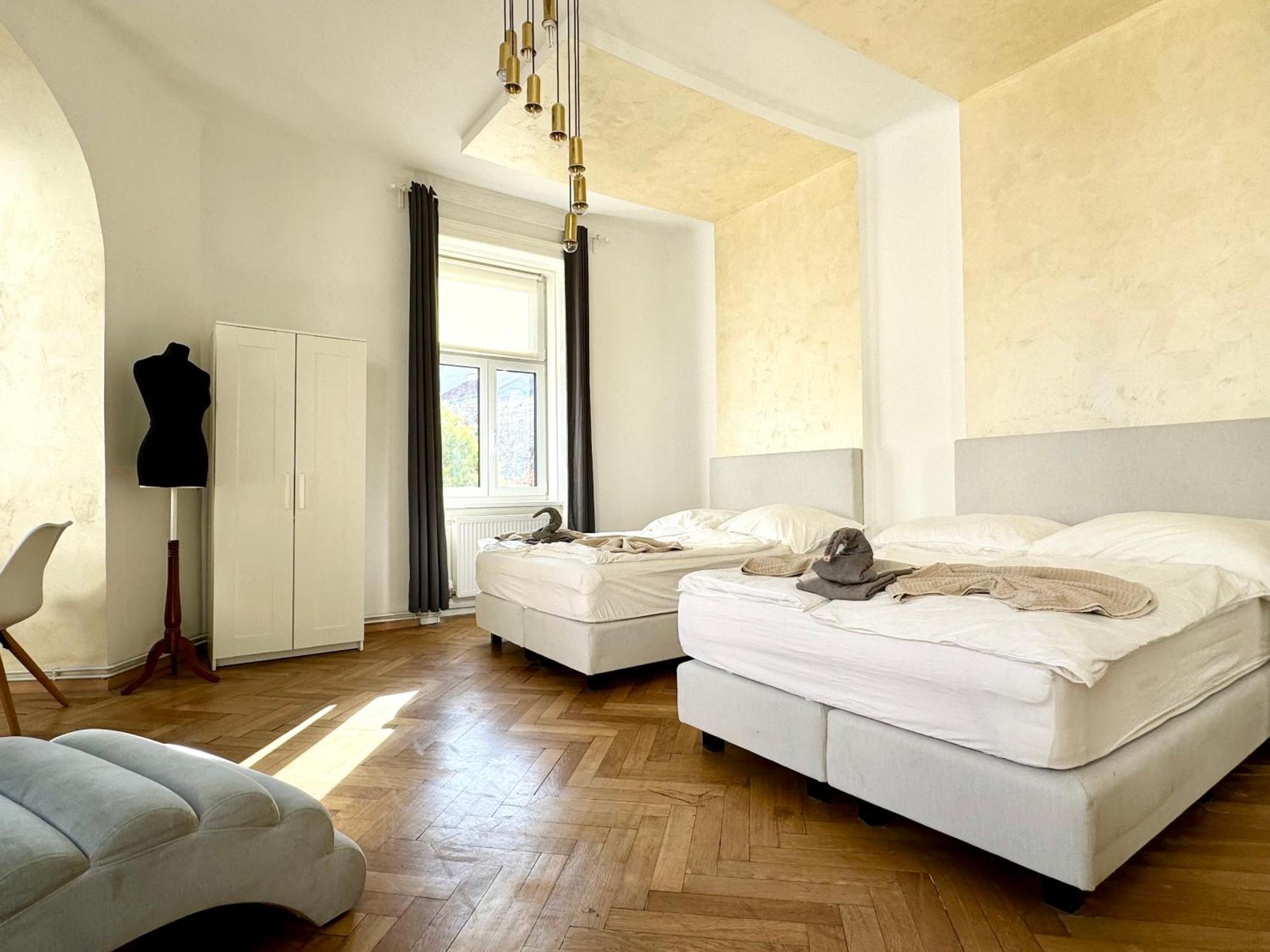 Premium Apartment Located At The Famous Vienna Kutschkermarkt Extérieur photo